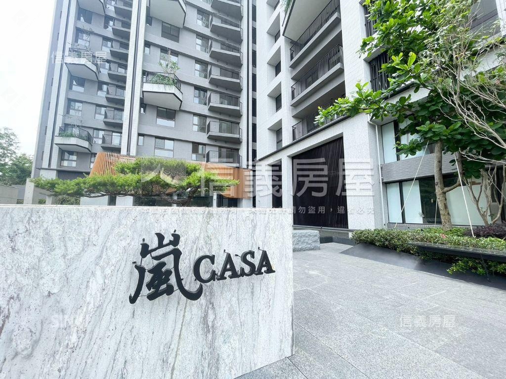 鉅虹嵐ＣＡＳＡ次頂樓裝潢房屋室內格局與周邊環境