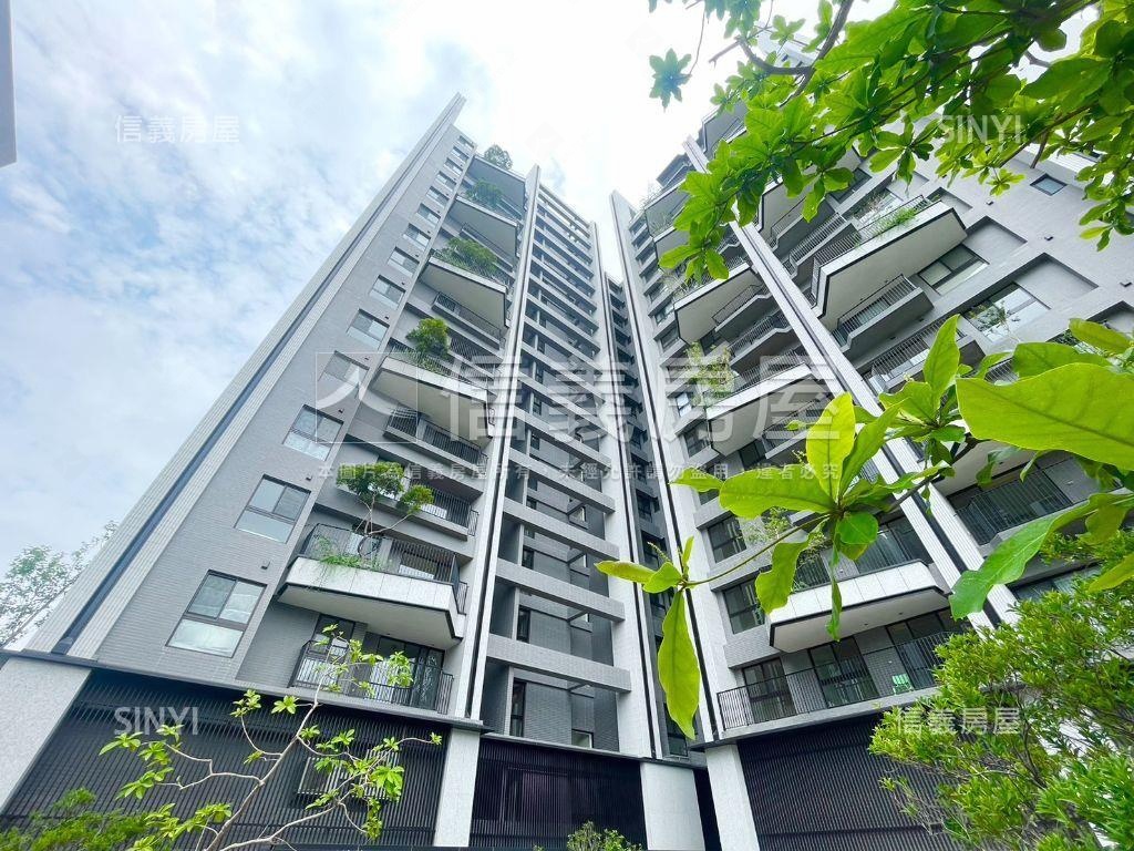 鉅虹嵐ＣＡＳＡ次頂樓裝潢房屋室內格局與周邊環境