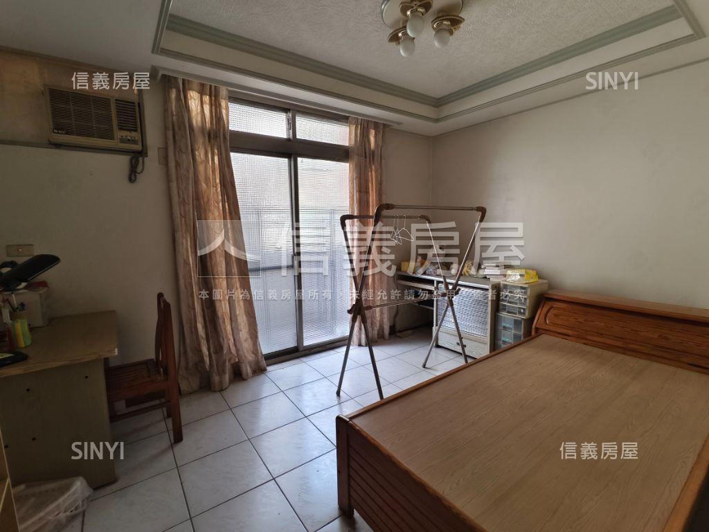 稀有釋出！西區大空間透店房屋室內格局與周邊環境