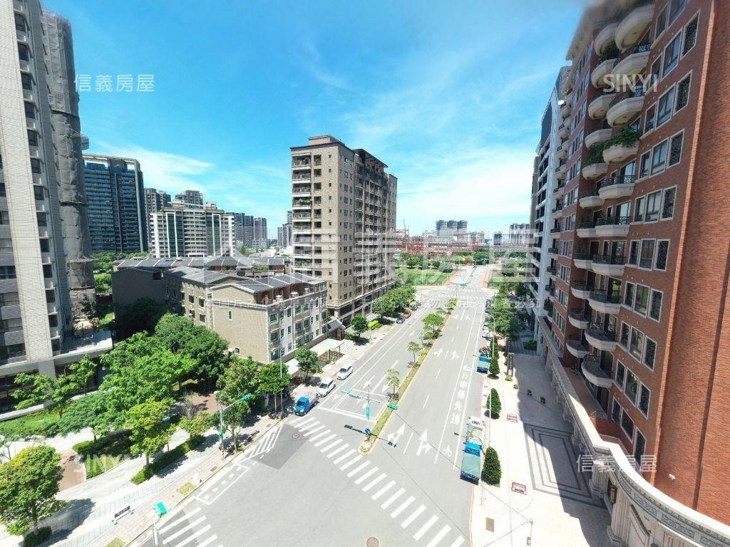 青埔近華泰角窗收租金店面房屋室內格局與周邊環境
