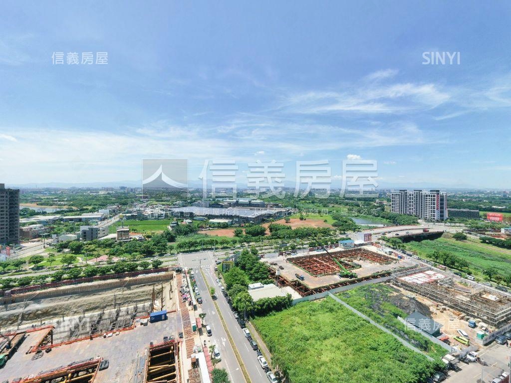 青埔近華泰角窗收租金店面房屋室內格局與周邊環境