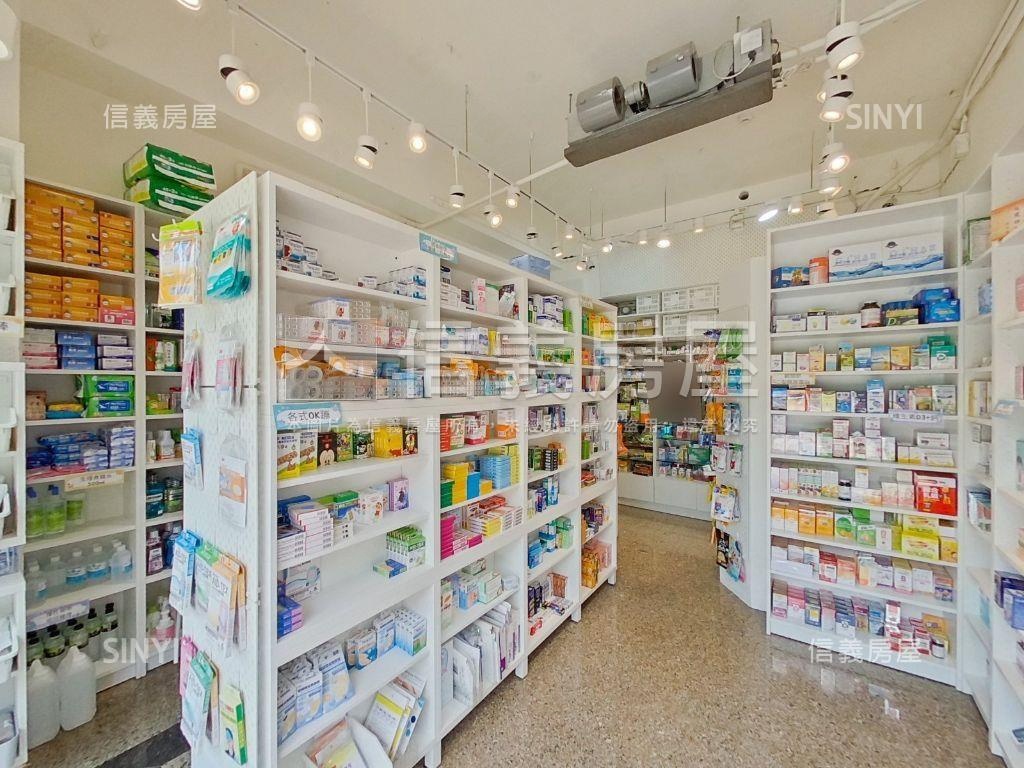 青埔近華泰角窗收租金店面房屋室內格局與周邊環境