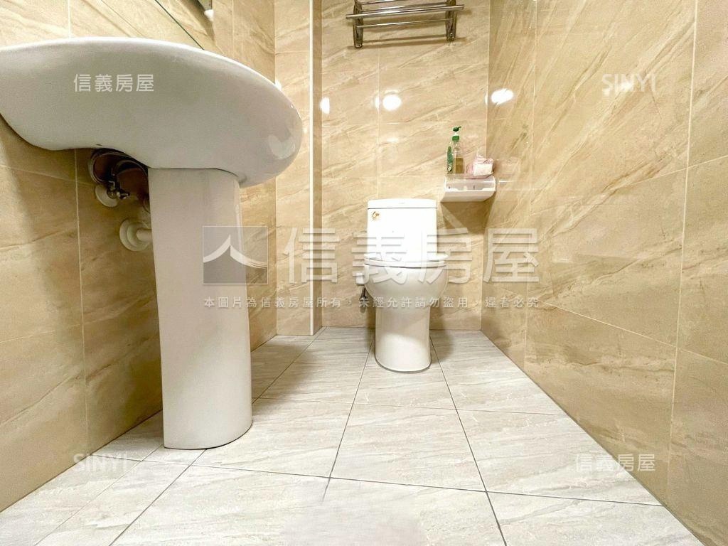 輕屋齡勤益科大整棟收租讚房屋室內格局與周邊環境