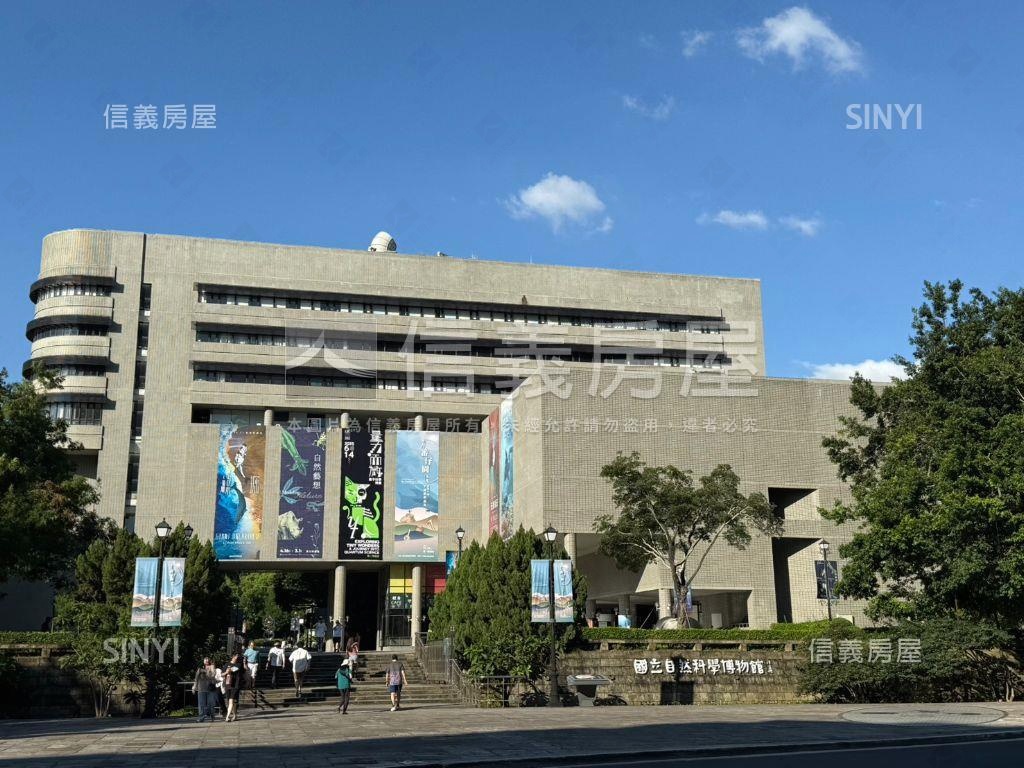 勤美草悟道第一排透天店面房屋室內格局與周邊環境