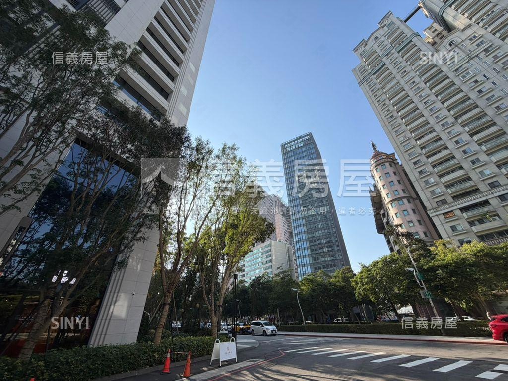 草悟道－園道第一排透店房屋室內格局與周邊環境