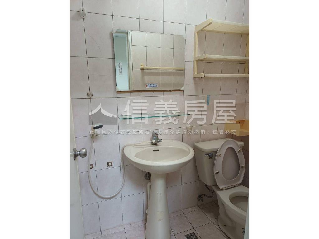 高醫學生宿舍收租透天房屋室內格局與周邊環境