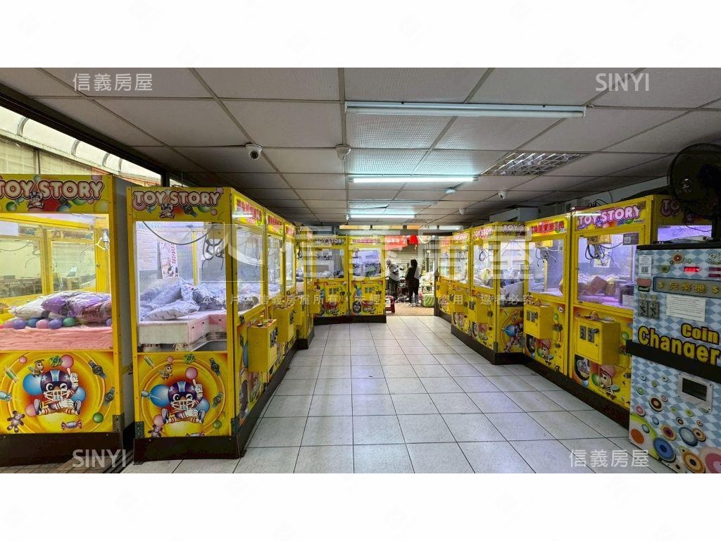 潭子榮興街商圈稀有角店房屋室內格局與周邊環境