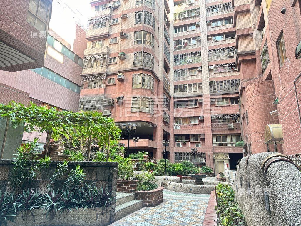 近中興大學三房車位房屋室內格局與周邊環境