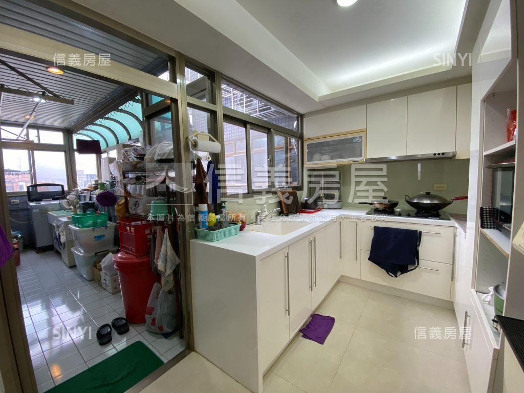 總督天下景觀４房房屋室內格局與周邊環境