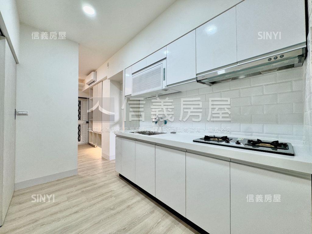中華路商圈兩房平車房屋室內格局與周邊環境