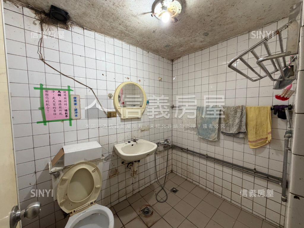 萬壽路巨蛋旁金店面房屋室內格局與周邊環境