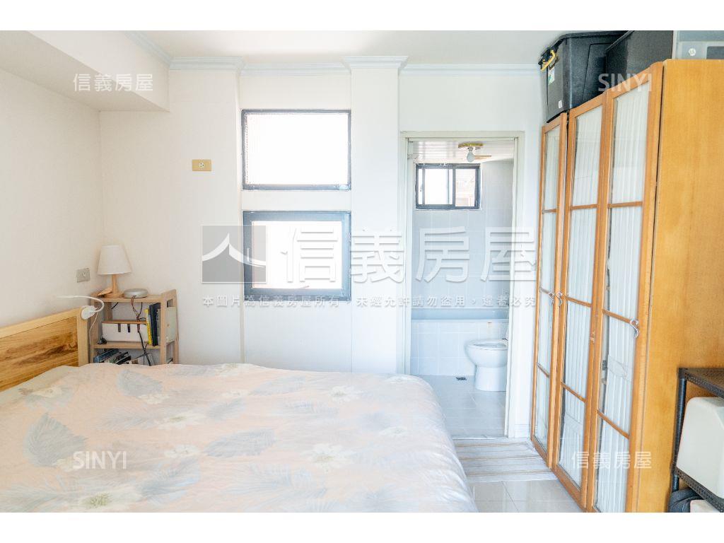 日月光景觀兩房車位房屋室內格局與周邊環境