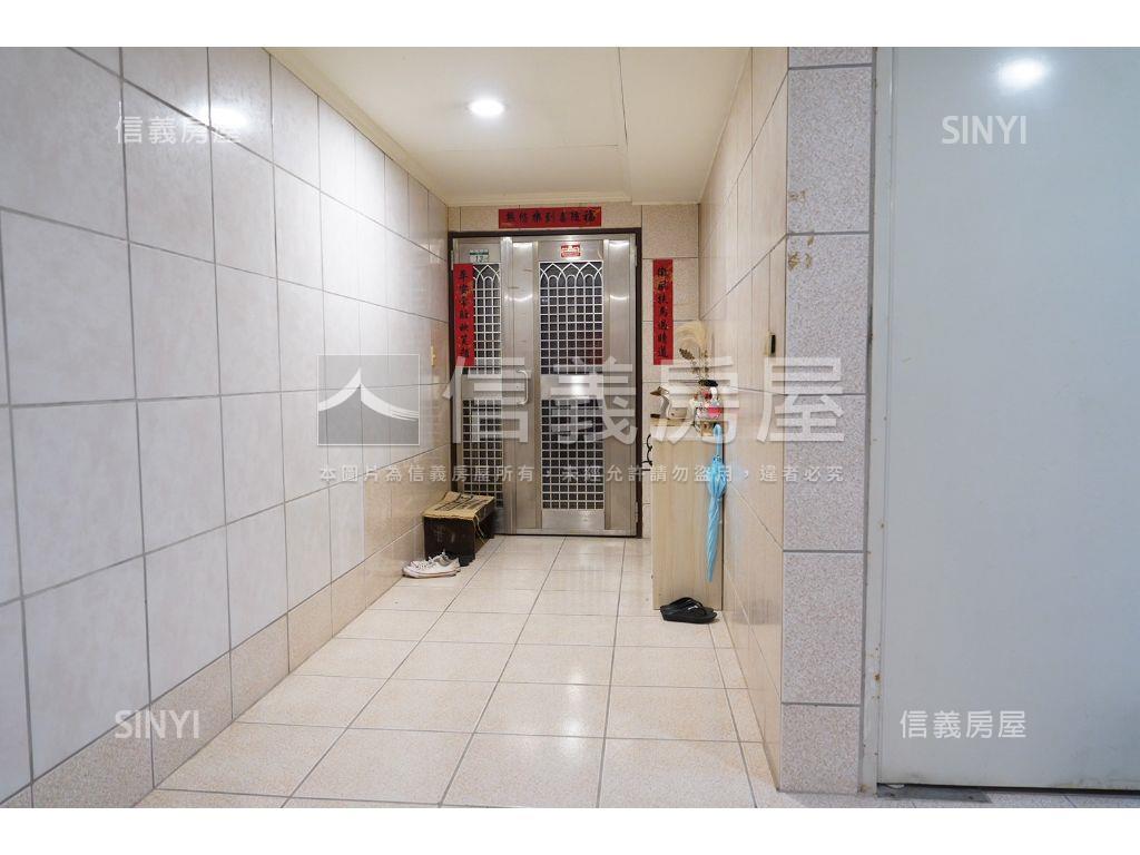 日月光景觀兩房車位房屋室內格局與周邊環境