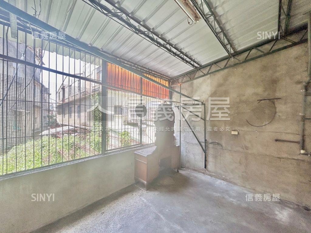 專任低總價中華路透天房屋室內格局與周邊環境