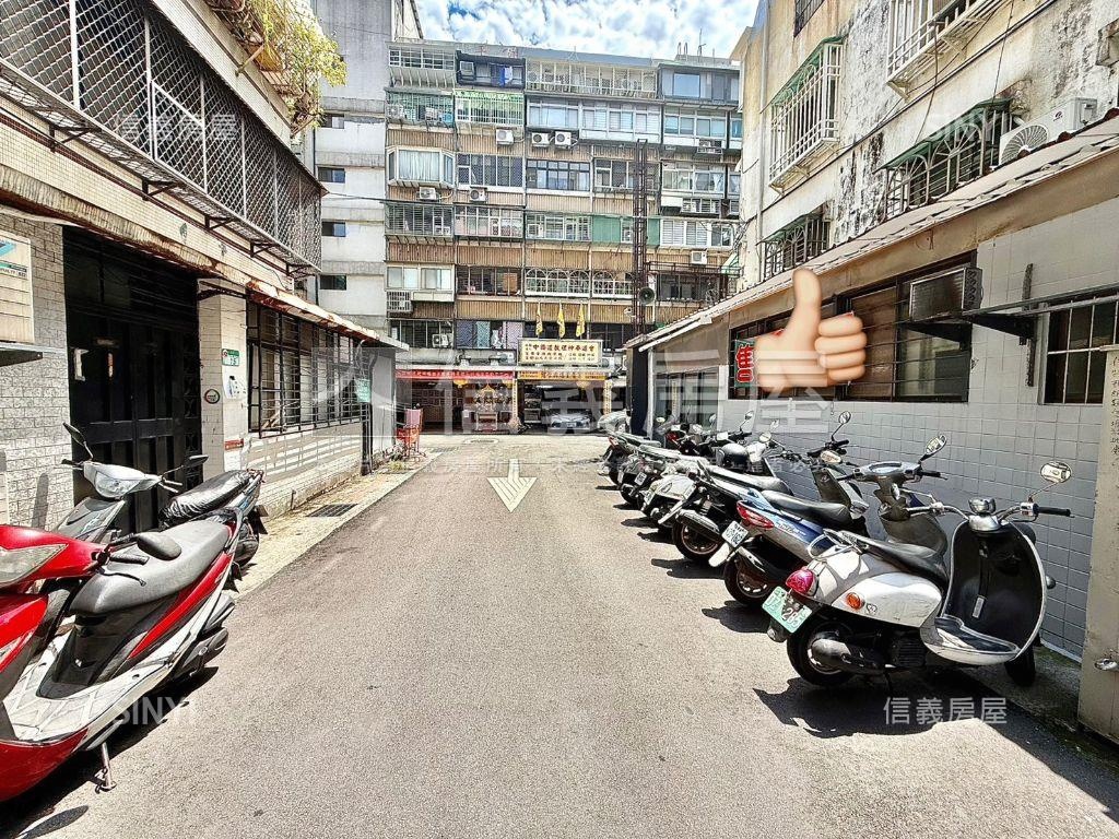 大面寬松山一樓角間金店房屋室內格局與周邊環境