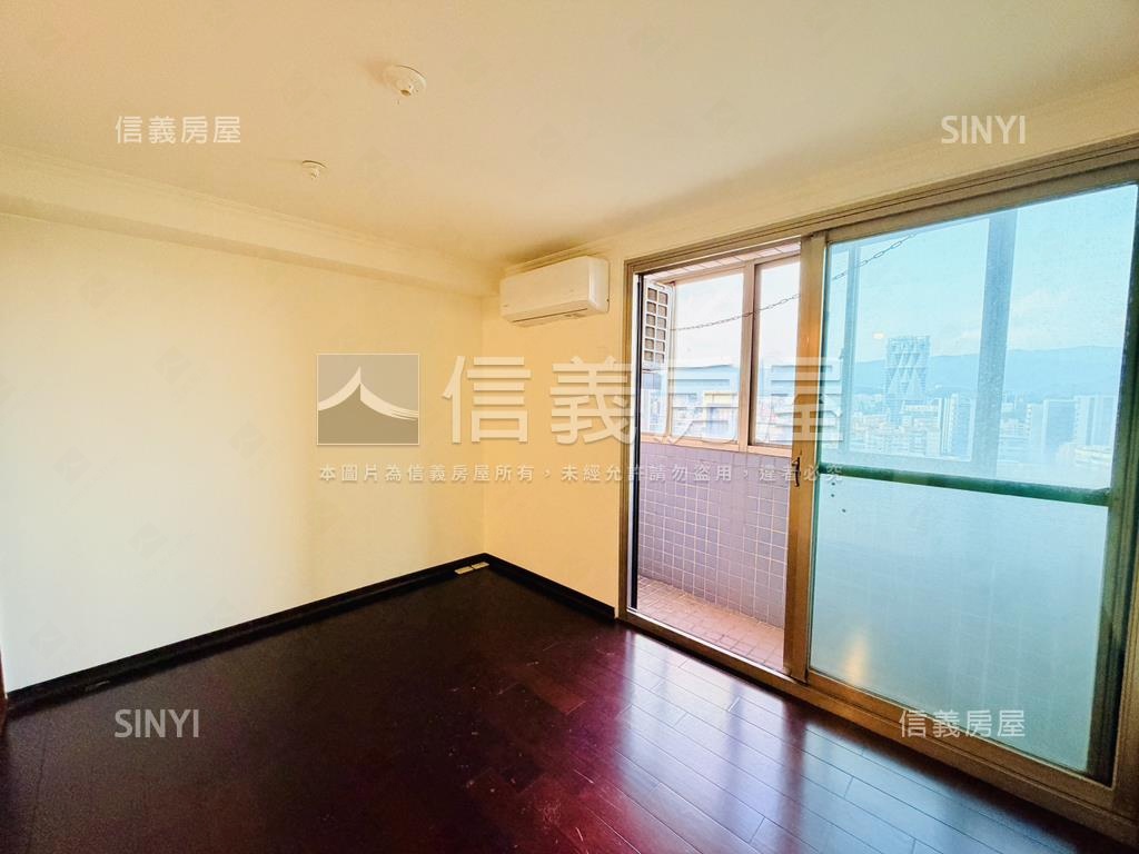 威京尊龍高樓美景兩房車位房屋室內格局與周邊環境