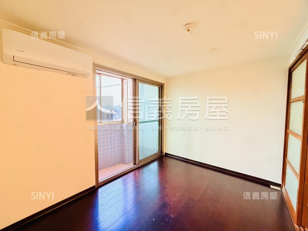 威京尊龍高樓美景兩房車位房屋室內格局與周邊環境