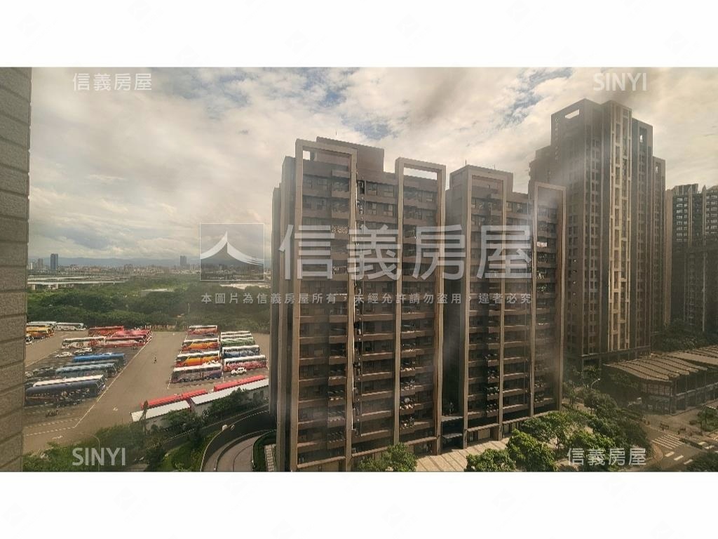 璀璨之都高樓層三房加車位房屋室內格局與周邊環境