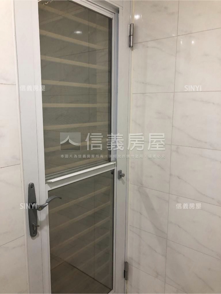 璀璨之都高樓層三房加車位房屋室內格局與周邊環境