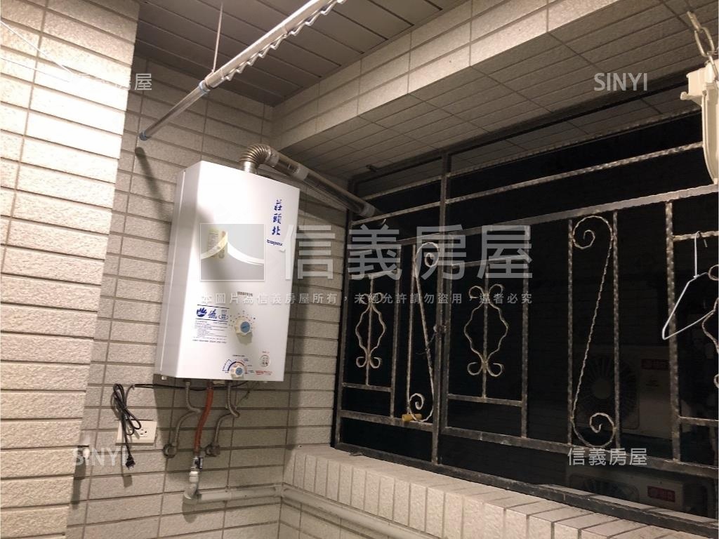 璀璨之都高樓層三房加車位房屋室內格局與周邊環境