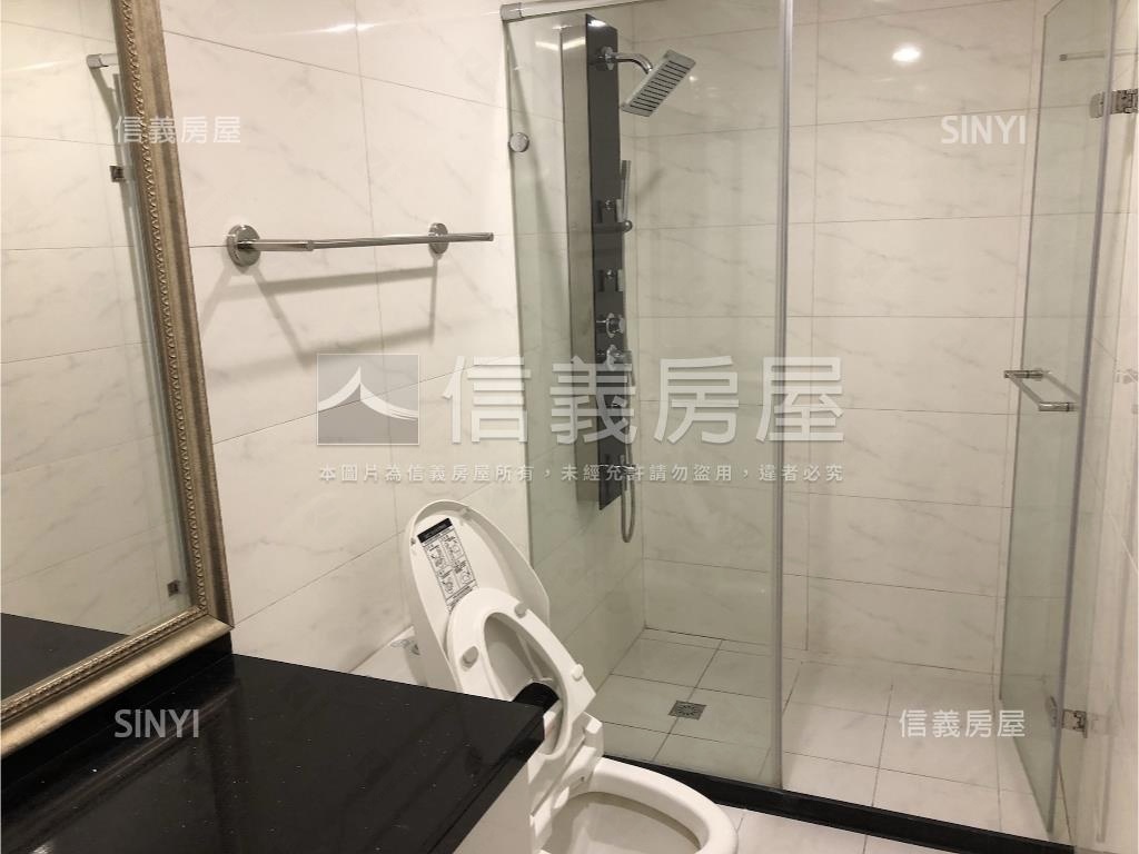 璀璨之都高樓層三房加車位房屋室內格局與周邊環境