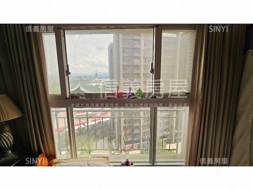 璀璨之都高樓層三房加車位房屋室內格局與周邊環境