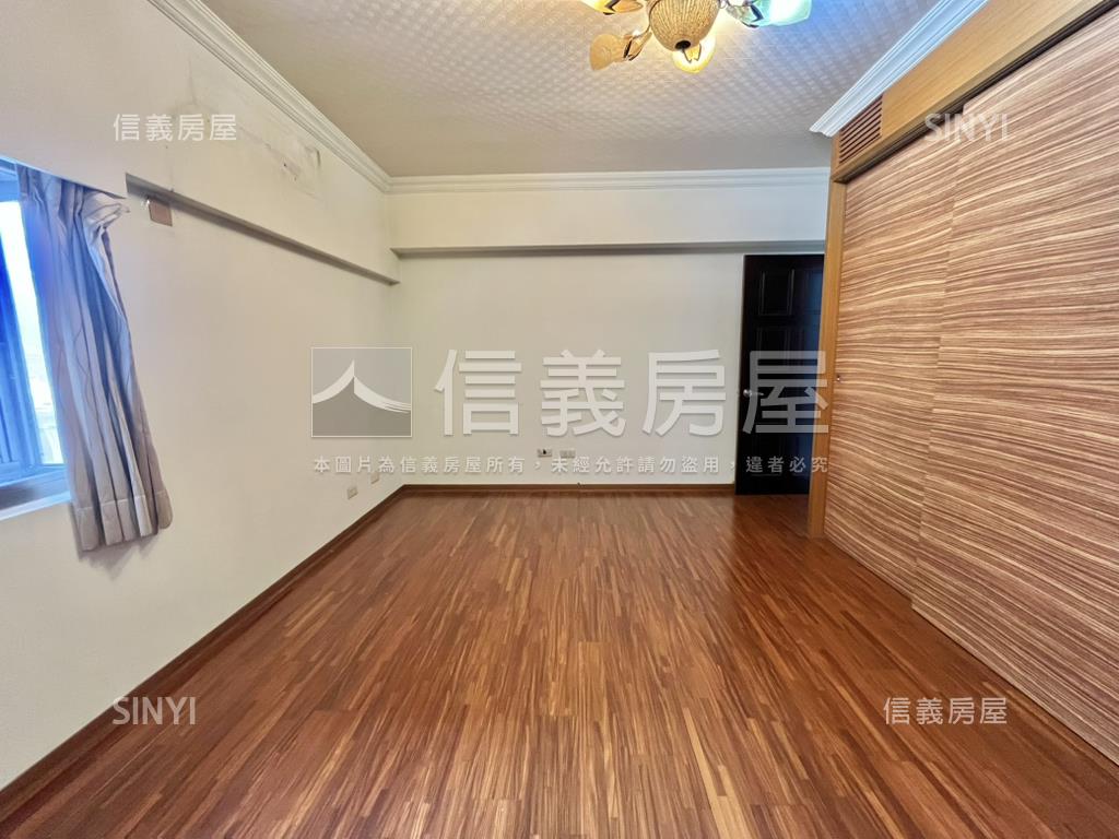 稀有星州大空間平面車位房屋室內格局與周邊環境