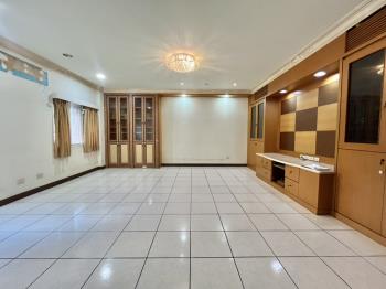 稀有星州大空間平面車位