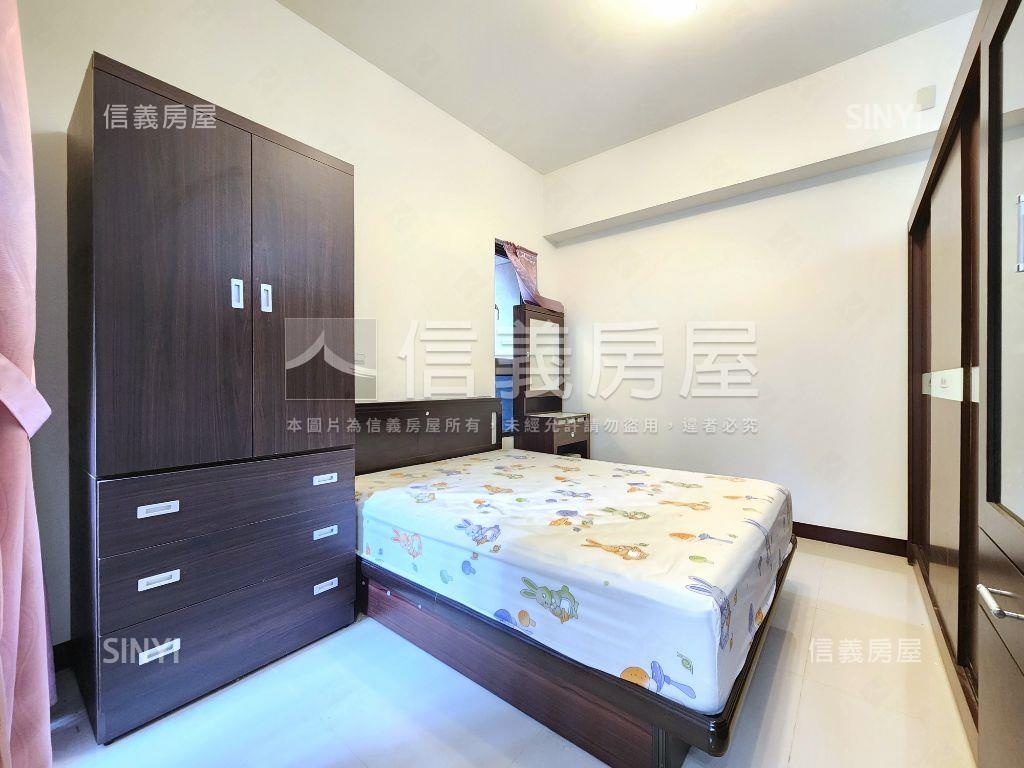 景安捷運晶華小宅房屋室內格局與周邊環境