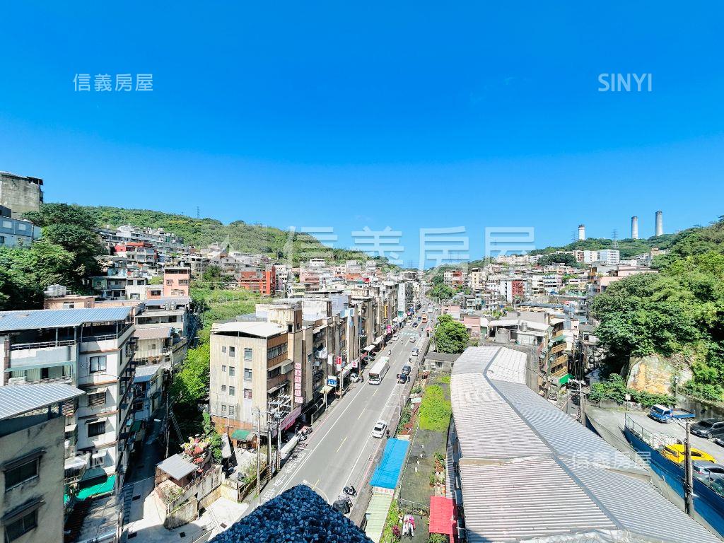 直面基隆港約５２坪大空間房屋室內格局與周邊環境