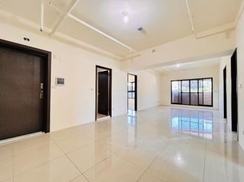 直面基隆港約５２坪大空間