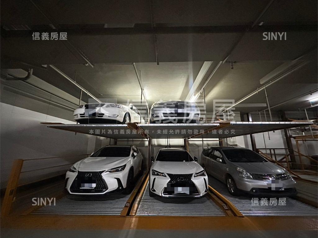 文山特區六年三房車位房屋室內格局與周邊環境