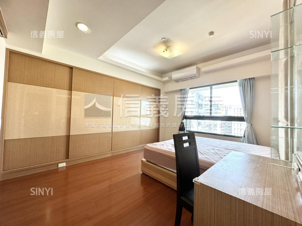 歐夏蕾陽台進出四房平車房屋室內格局與周邊環境