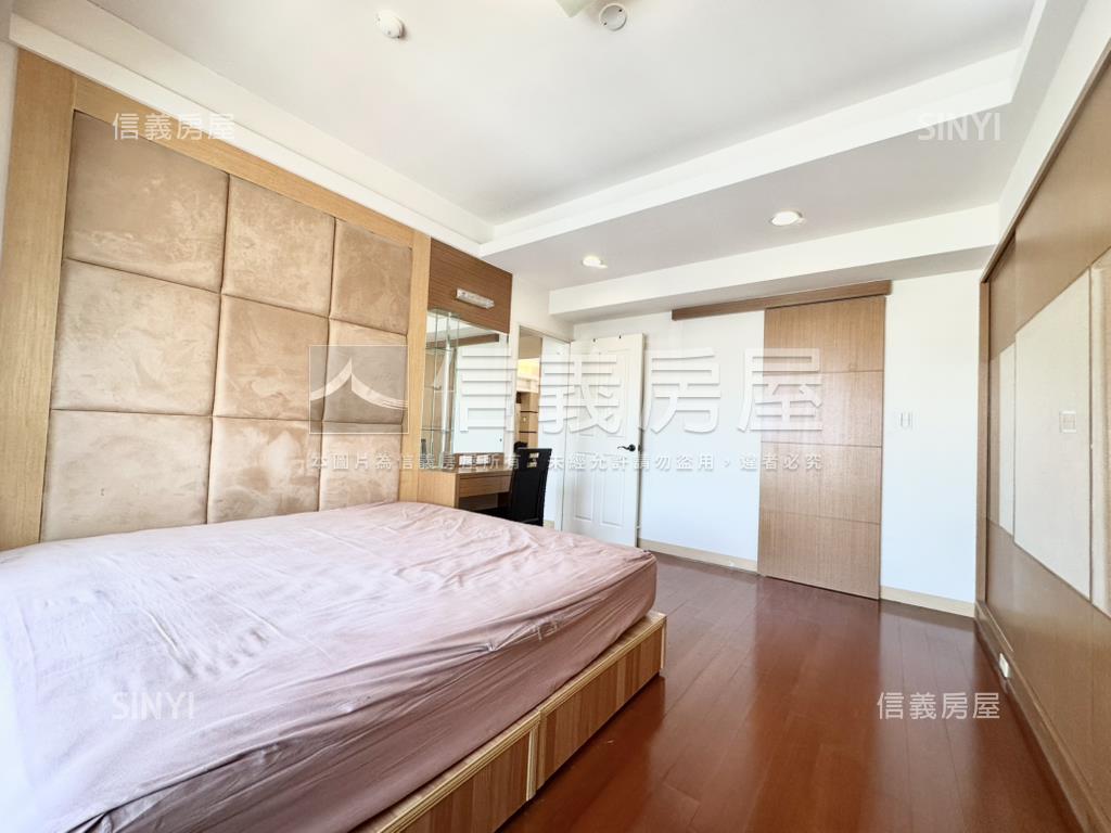 歐夏蕾陽台進出四房平車房屋室內格局與周邊環境