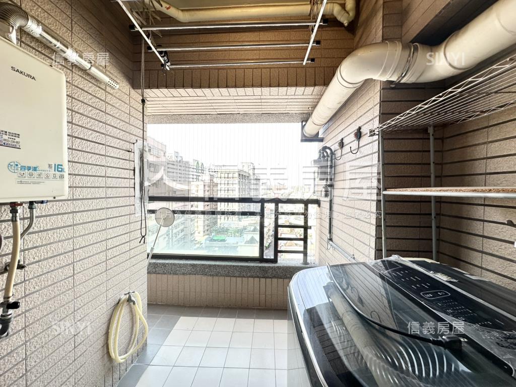 歐夏蕾陽台進出四房平車房屋室內格局與周邊環境