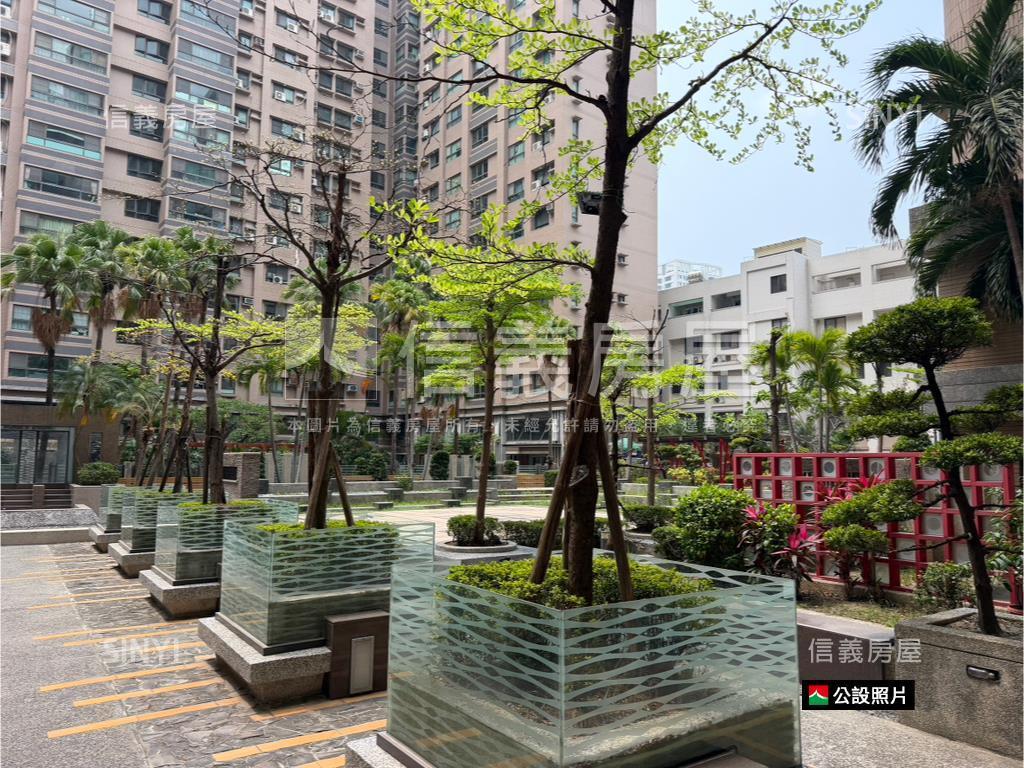 歐夏蕾陽台進出四房平車房屋室內格局與周邊環境