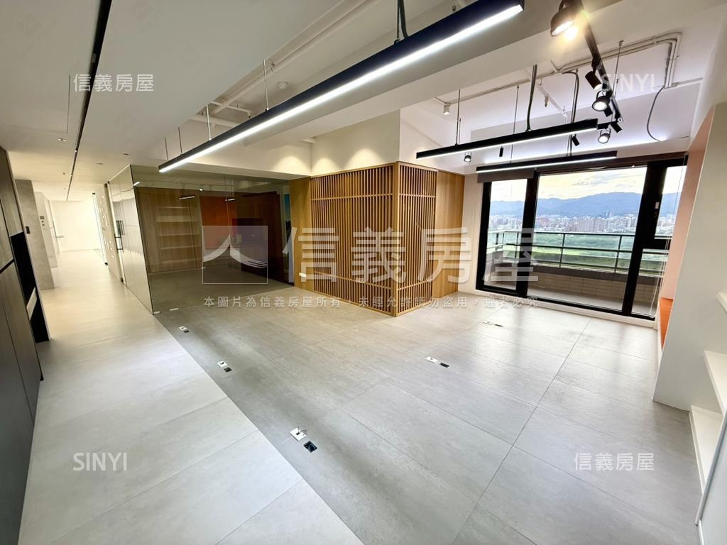 皇翔氣派景觀商辦總部房屋室內格局與周邊環境