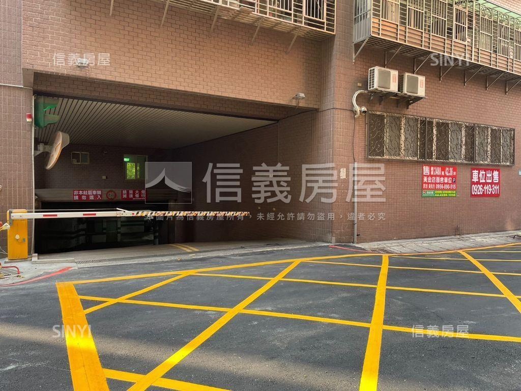 富貴獨立建號車位３１號房屋室內格局與周邊環境