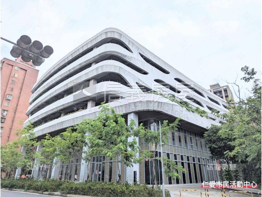 富貴獨立建號車位３１號房屋室內格局與周邊環境
