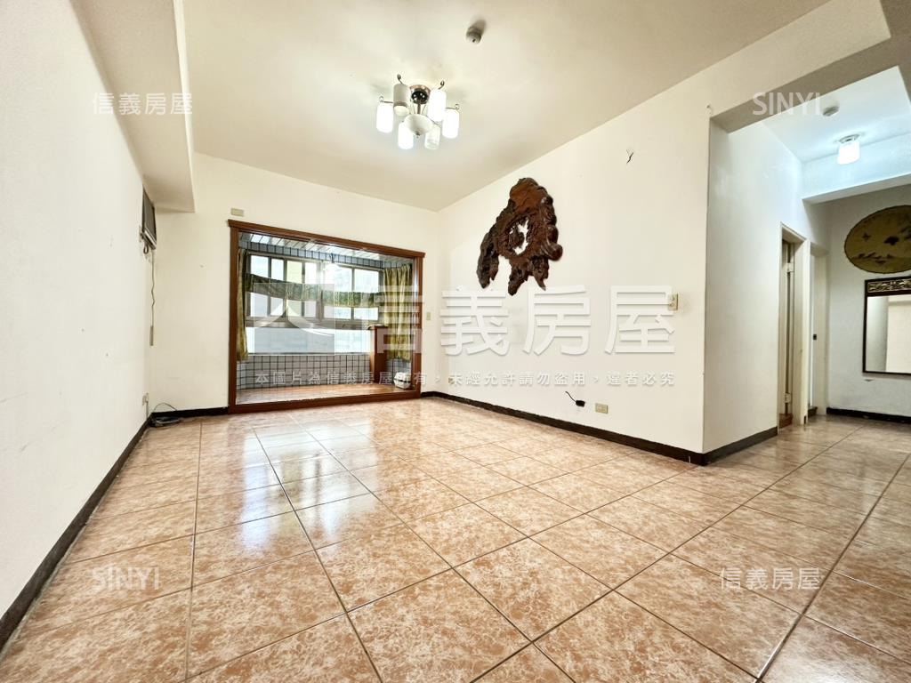 海山學區愛因斯坦三房車位房屋室內格局與周邊環境