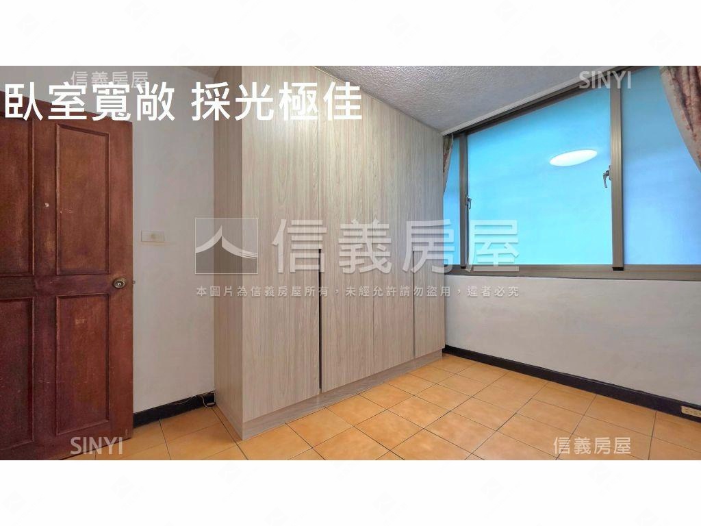 近中山國中捷運站黃金三樓房屋室內格局與周邊環境