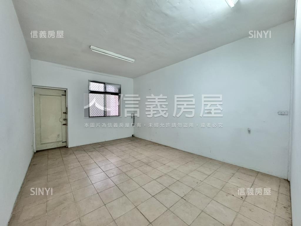 正進化路正四樓透店房屋室內格局與周邊環境