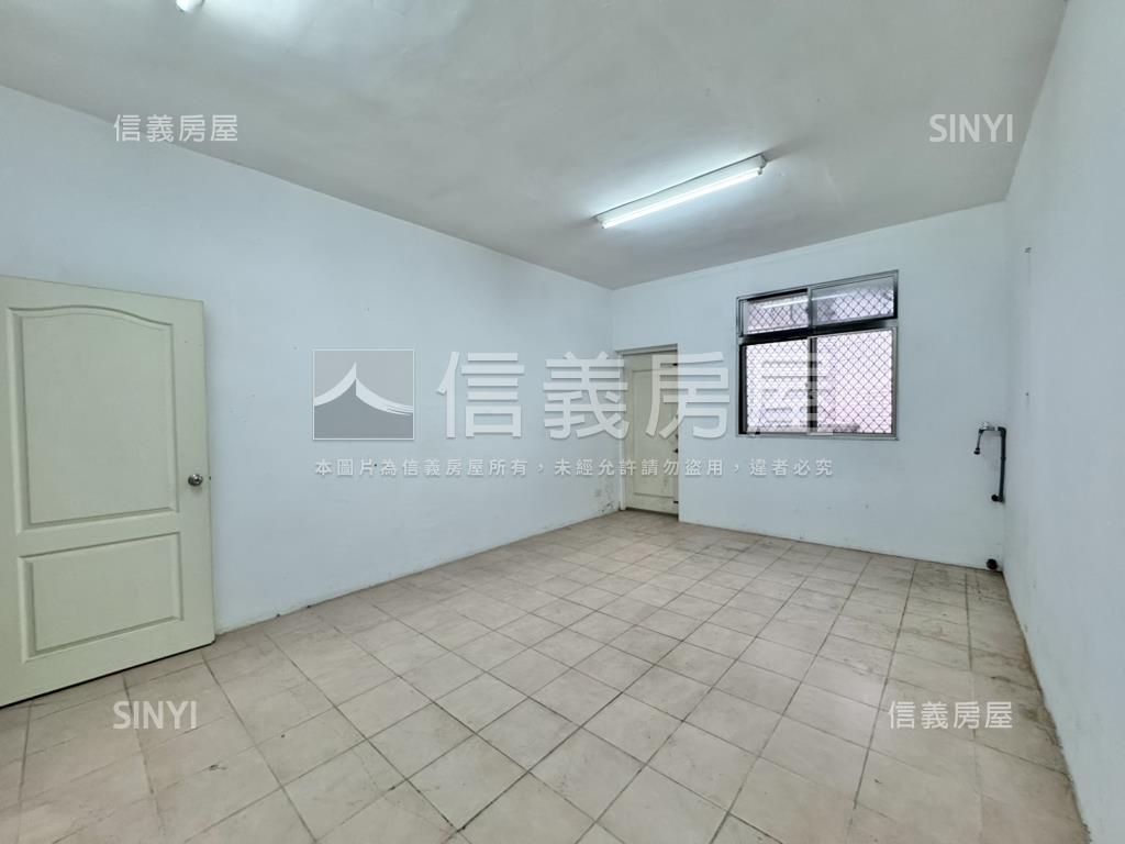 正進化路正四樓透店房屋室內格局與周邊環境