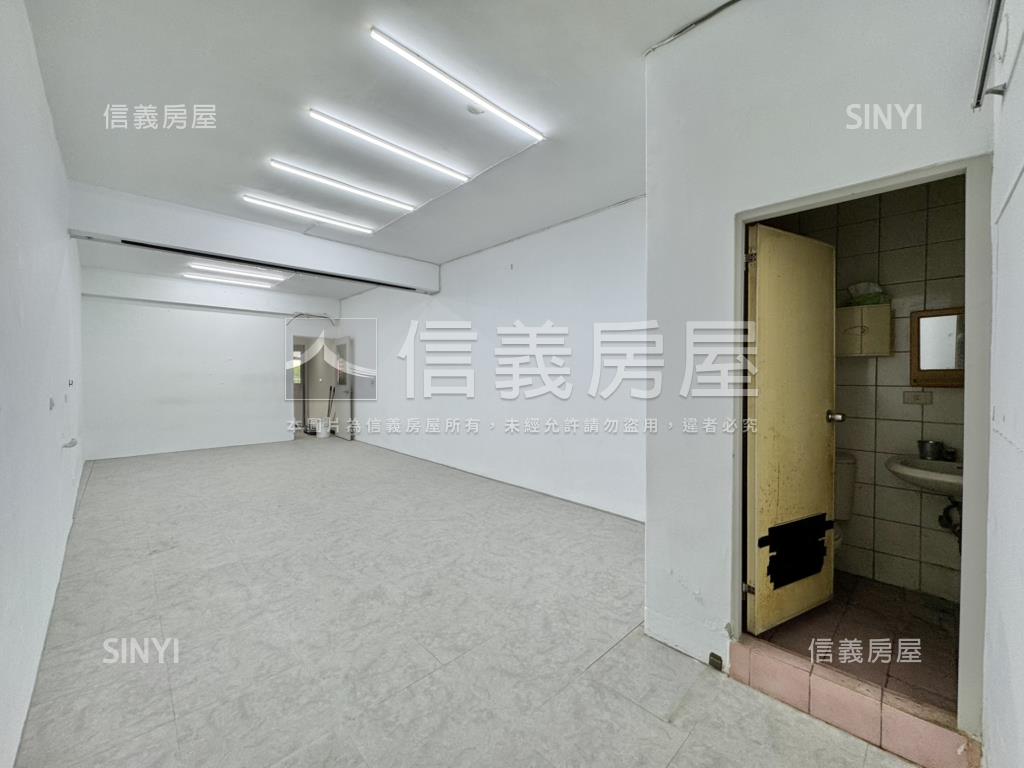 正進化路正四樓透店房屋室內格局與周邊環境