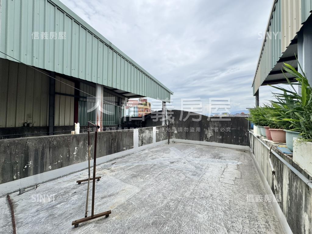 正進化路正四樓透店房屋室內格局與周邊環境