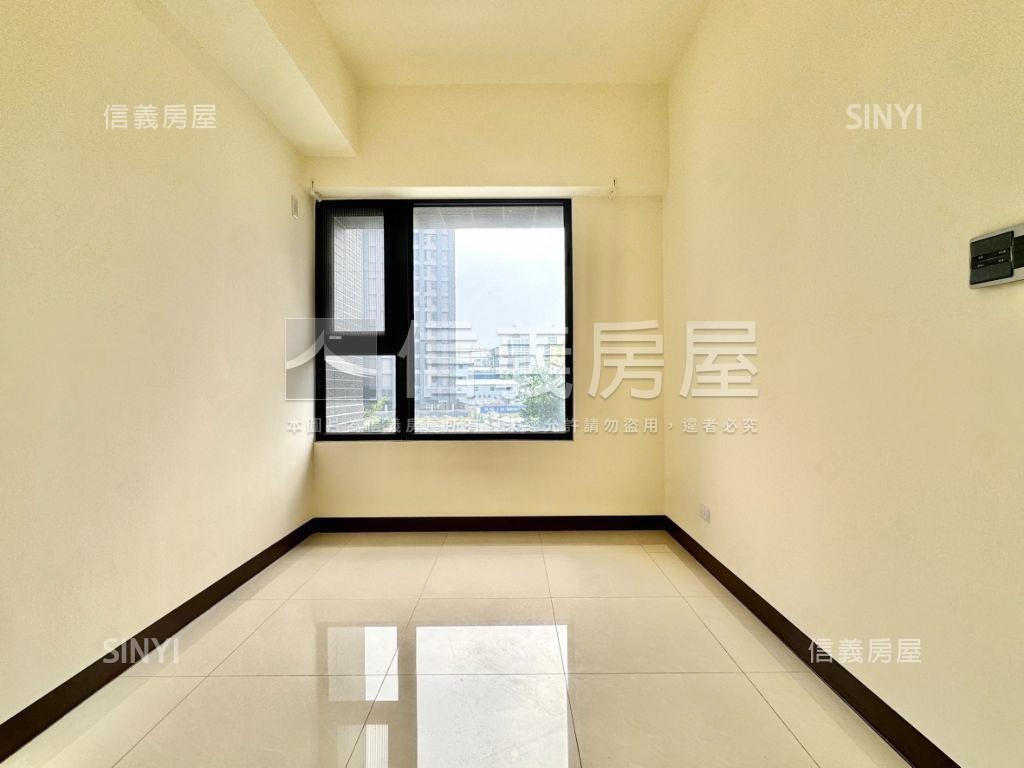 質感社區三房平車房屋室內格局與周邊環境