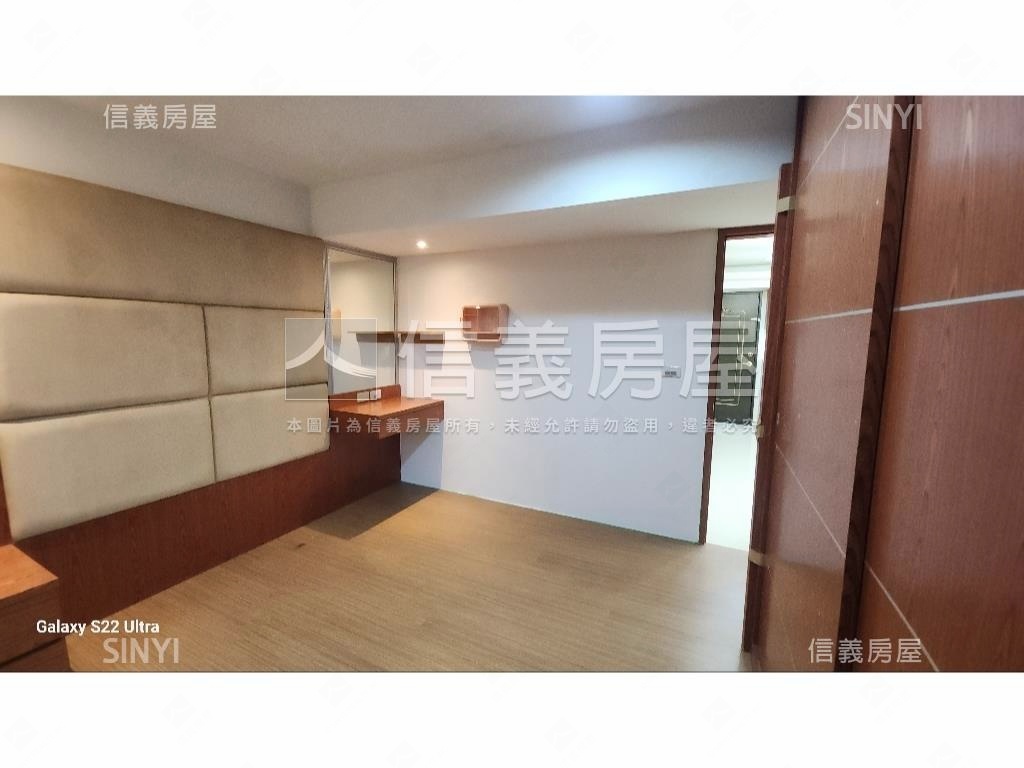 世青建業捷運方正二房房屋室內格局與周邊環境