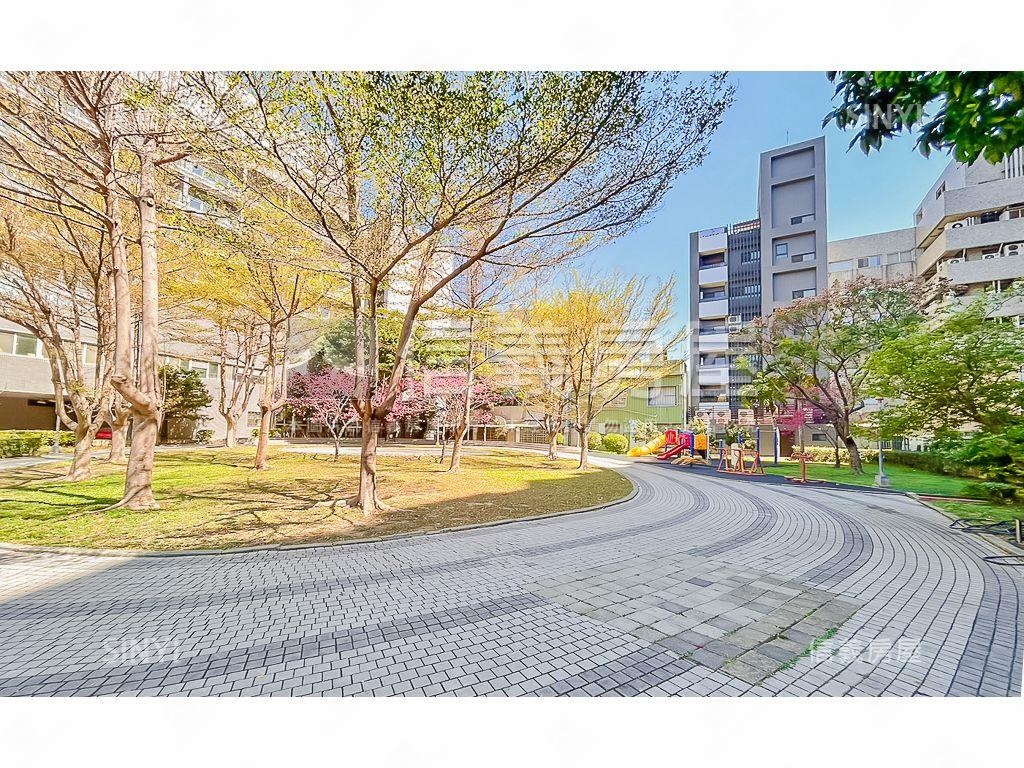 臺灣大道永豐棧低總價店面房屋室內格局與周邊環境