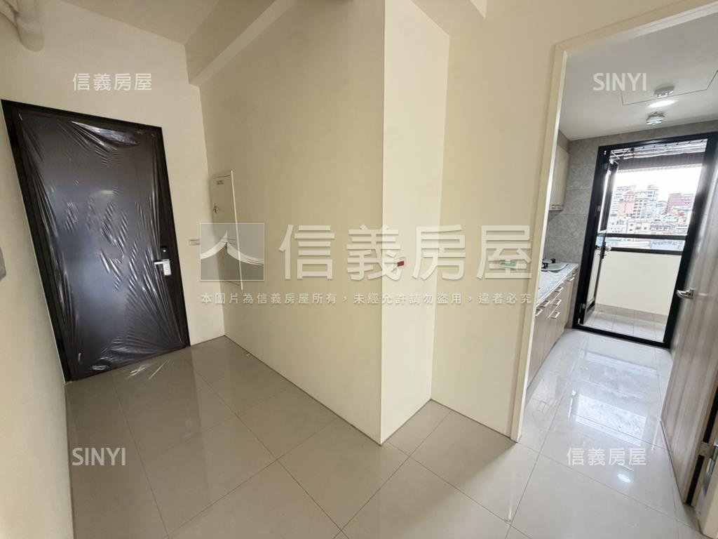 亞昕一見邊間溪景三房車位房屋室內格局與周邊環境