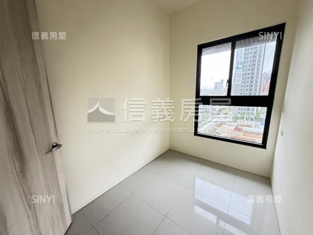 亞昕一見邊間溪景三房車位房屋室內格局與周邊環境